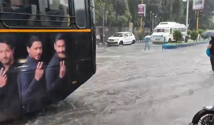 পশ্চিমবঙ্গে ভারী বৃষ্টি ও ঝড়ের পূর্বাভাস