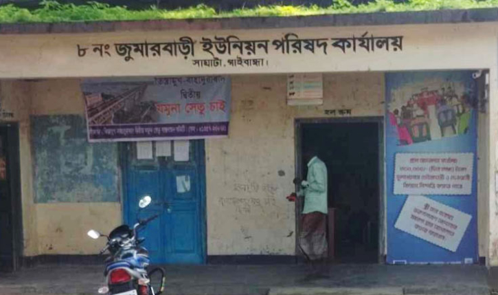 টাকা ছাড়া মেলে না সেবা, দুর্ভোগ সীমাহীন 