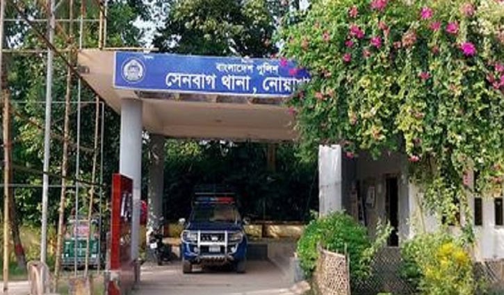 বিদ্যালয়ে ঢুকে প্রেম নিবেদন, থানায় ৩ কিশোর, বহিষ্কার ২ ছাত্রী