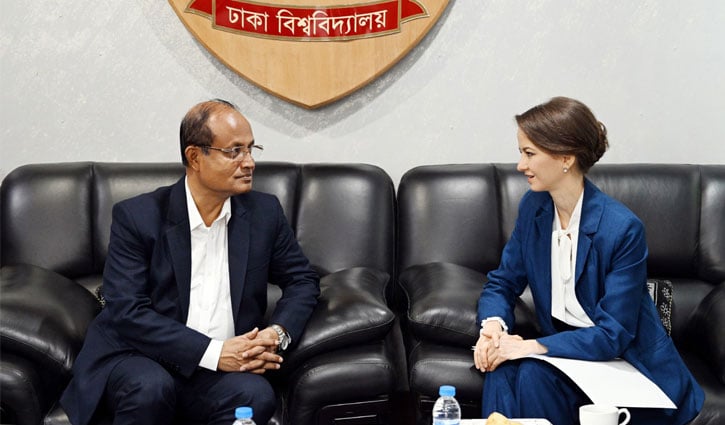 ঢাবি উপাচার্যের সঙ্গে রাশিয়ার প্রতিনিধিদলের সাক্ষাৎ