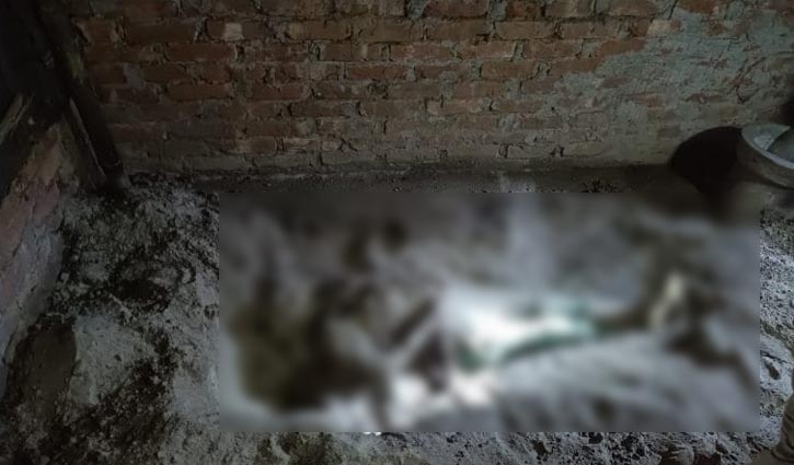 মায়ের লাশ ঘরের মেঝেতে পুঁতে রাখার অভিযোগ ছেলের বিরুদ্ধে