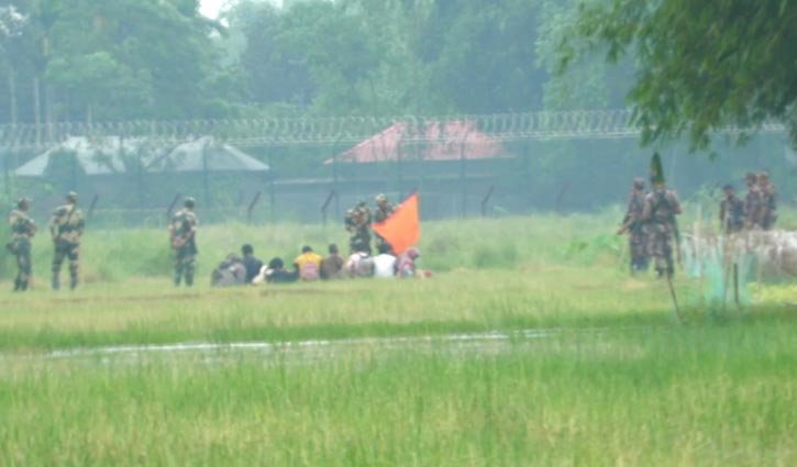 বড়বাড়ি সীমান্তে আটকে ১০ জন, সারাদিনেও মেলেনি সমাধান