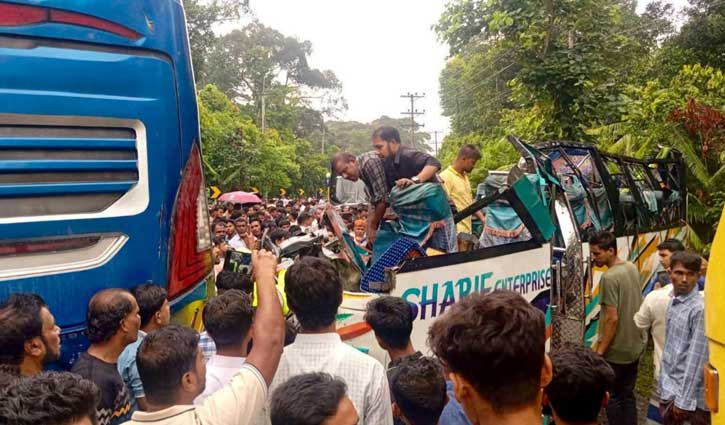কক্সবাজারে ২ বাসের মুখোমুখি সংঘর্ষ, নিহত ২