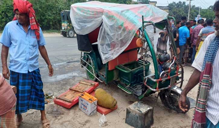 রাজশাহীতে ট্রাকের ধাক্কায় ২ ভাই নিহত