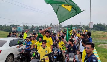 সমর্থকদের বর্ণাঢ্য শোভাযাত্রা, রাঙামাটি রঙিন হলুদ রঙে