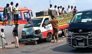 কর্ণফুলীতে পিকআপের ধাক্কায় বাবা-ছেলের মৃত্যু