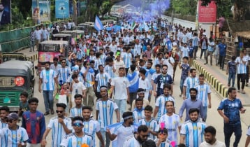 আকাশি-সাদা রঙের উন্মাদনায় মুখর সমুদ্রশহর কক্সবাজার