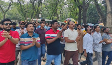 ইবিতে শিবিরের বিরুদ্ধে ছাত্রদলের মিছিল