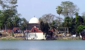 খান জাহান আলী দীঘিতে কুমিরের টানে নিখোঁজ শিশুর মরদেহ উদ্ধার