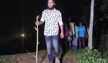 ময়মনসিংহ সীমান্তে পুশইন ঠেকাতে জনগণের রাত জেগে পাহারা
