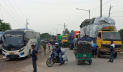 নির্দেশনা অমান্য, যাত্রীসহ ফেরিতে উঠছে বাস