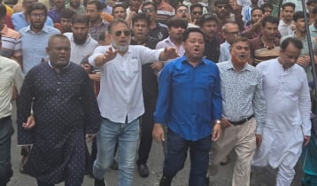 স্বেচ্ছাসেবক দলের আনন্দমিছিল