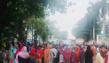 রামপুরায় পোশাক শ্রমিকদের বিক্ষোভ