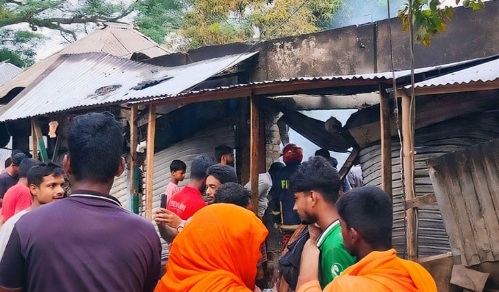 আলফাডাঙ্গার বাজারে আগুন: সিলিন্ডার বিস্ফোরণে নিহত ১