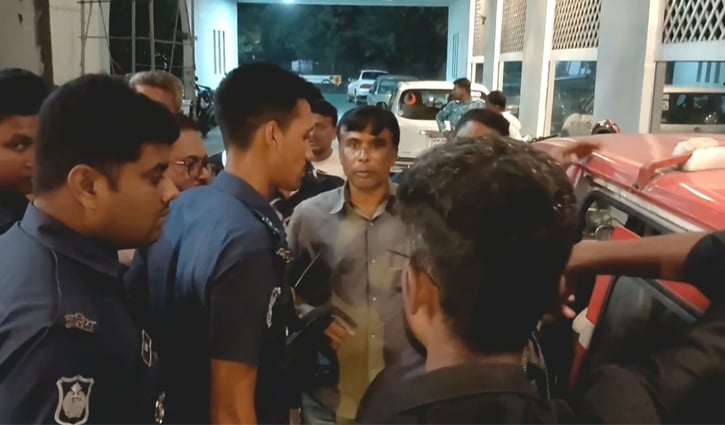 যশোরে আদ-দ্বীন হাসপাতালে রোগীর মৃত্যু ঘিরে বিক্ষোভ