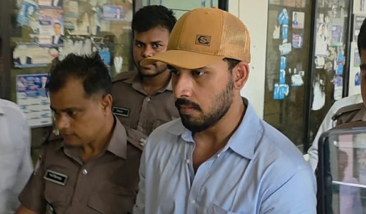স্ত্রীকে আত্মহত্যায় প্ররোচনার অভিযোগ, কারাগারে জাহের আলভী