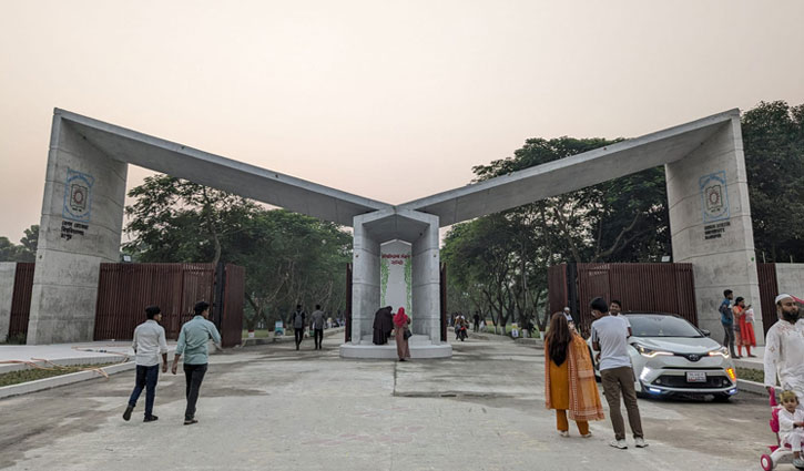 বেরোবির প্রধান ফটকে দোকান ও পার্কিং নিষিদ্ধ