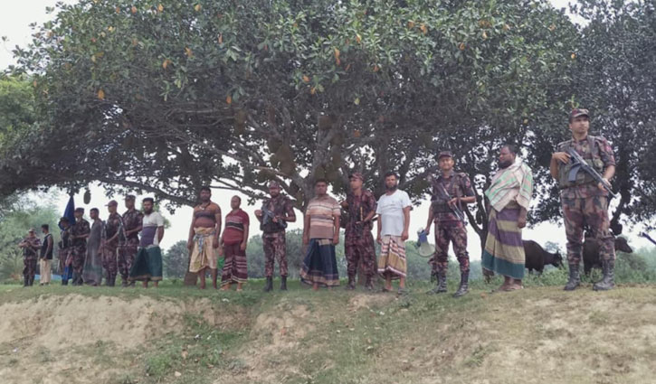 পুশইনের আড়ালে মানবপাচারের অপচেষ্টা, সতর্ক বিজিবি-জনতা