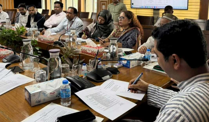 বিনামূল্যে ড্রেস ও জুতা বিতরণ কার্যক্রম শুরু করতে চায় সরকার