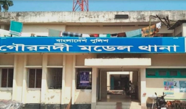 কার্টুন দেখানোর প্রলোভনে শিশুকে ধর্ষণের অভিযোগ, বৃদ্ধ পলাতক