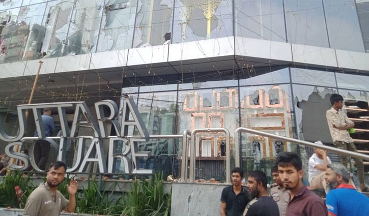 উত্তরায় বিপণীবিতানে হামলা-লুটপাটে ৭০০ জনের নামে মামলা