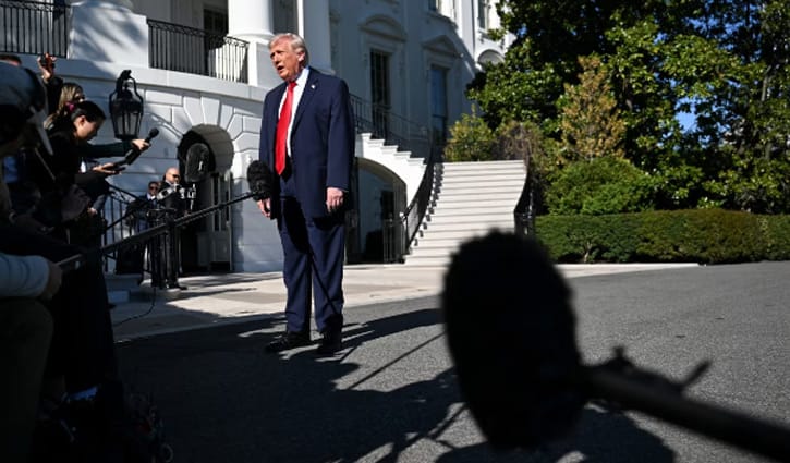 ‘ইরানকে অস্ত্র দিলে চীনের ওপর ৫০ শতাংশ শুল্ক আরোপ’