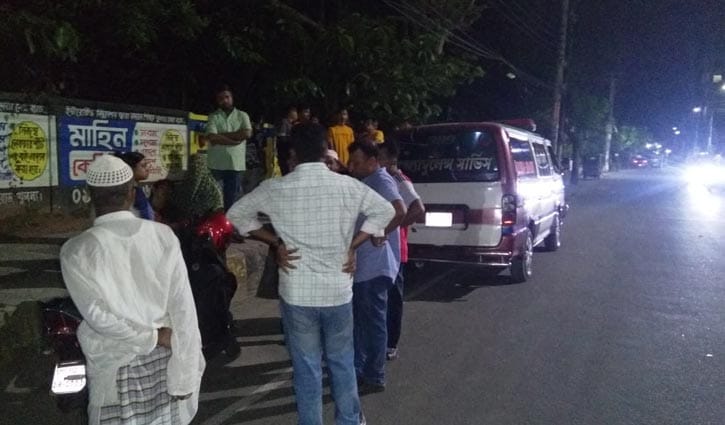 খুলনায় ইজিবাইকের ধাক্কায় বিশ্ববিদ্যালয় ছাত্রীর মৃত্যু