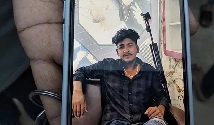 বাগেরহাটে গুলিতে নিহত হামজার দাফন, মামলা করেছেন মা