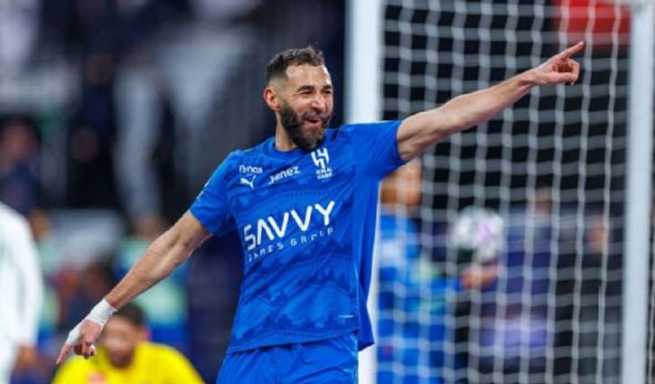 হ্যাটট্রিকে বেনজেমা ঝড়