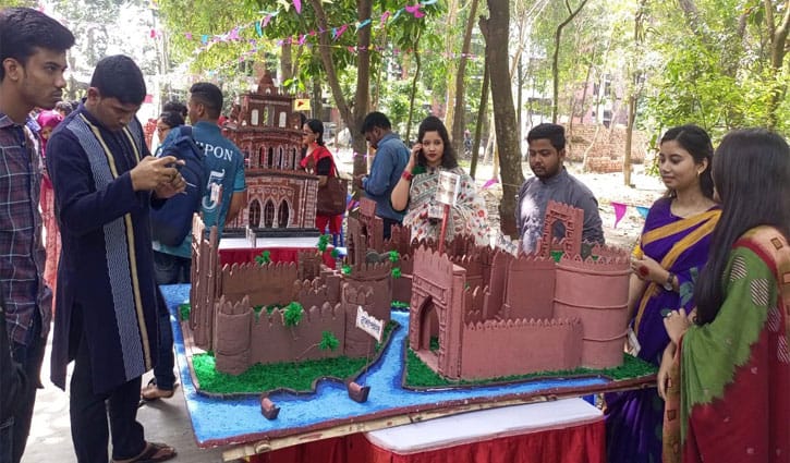 শিক্ষার্থীদের অংশগ্রহণে উৎসবমুখর বেরোবির প্রত্ন প্রদর্শনী উৎসব