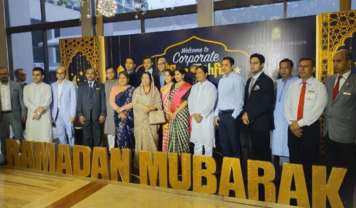 সুনাম ও পেশাদারিত্বের সাথে কাজ করার আহ্বান পর্যটন মন্ত্রীর