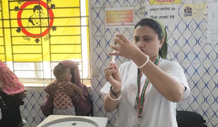 বরগুনায় হামের উপসর্গে ৯ শিশু হাসপাতালে, শুরু হয়েছে টিকাদান 