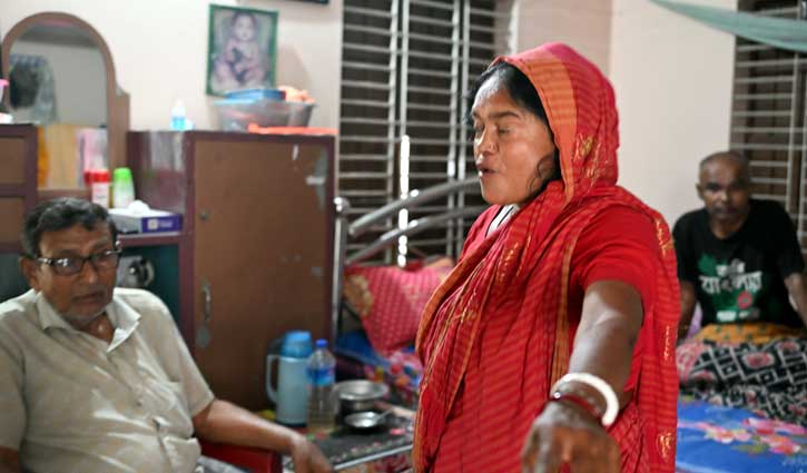 ডাকাতি করতে ব্যর্থ হয়ে ২ লাখ টাকা চাঁদা দাবি