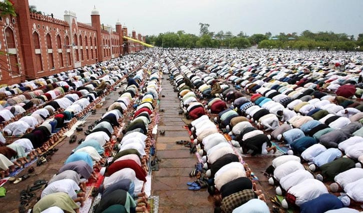 খোলা মাঠে ঈদের জামাত স্থগিত করল উপসাগরীয় দেশগুলো