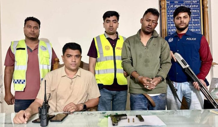 সোনারগাঁয়ে পিস্তল-গুলিসহ যুবক আটক