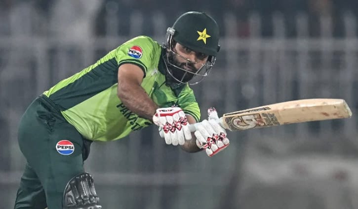 বাংলাদেশের বিপক্ষে সিরিজে না-ও খেলতে পারেন ফখর