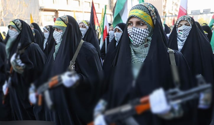 স্থল হামলা মোকাবিলায় ইরানের ৮ স্তরের ‘দুর্ভেদ্য’ প্রতিরক্ষা ব্যবস্থা