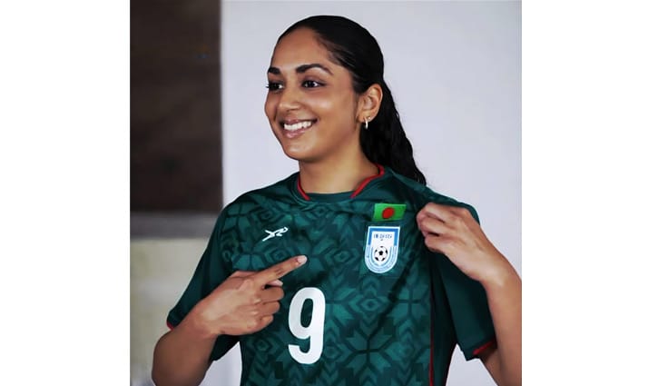 বাংলাদেশের নতুন উইং তারকা আনিকা রানিয়া সিদ্দিকী