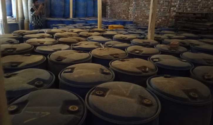 বরগুনায় ১৯০ ব্যারেল ডিজেল উদ্ধার