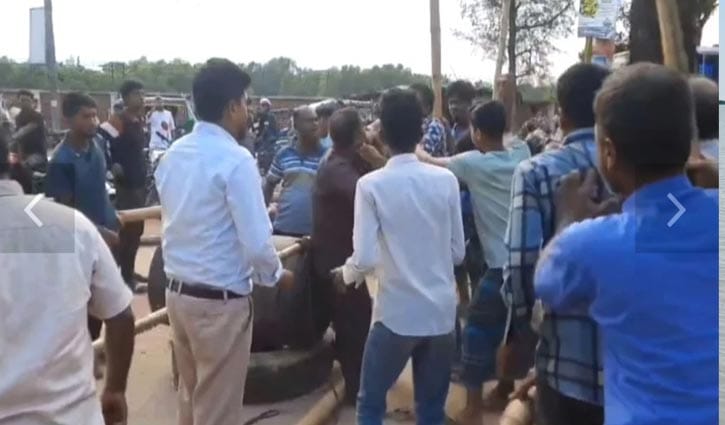 তেল না পেয়ে ফিলিং স্টেশনে হামলা-ভাঙচুর, আটক ২