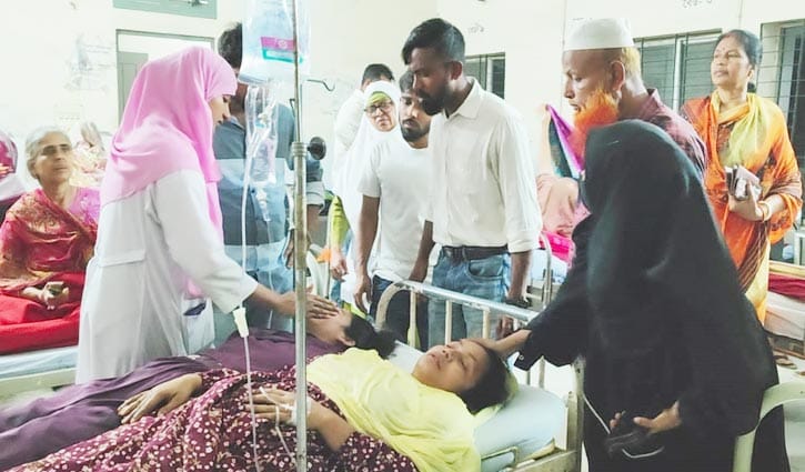 ময়মনসিংহে ইফতারের খাবার খেয়ে অসুস্থ ৫০ শ্রমিক