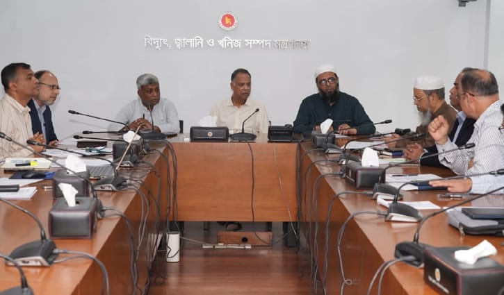 তেলের মজুদ পর্যাপ্ত, সংকট কেবল অতিরিক্ত চাহিদায়: জ্বালানি মন্ত্রী