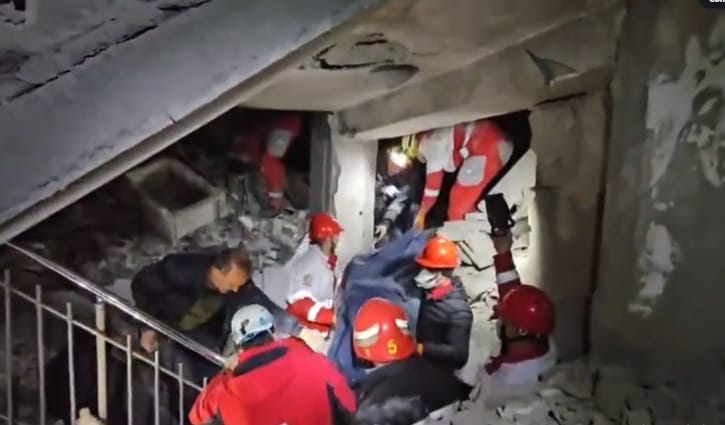 তেহরানজুড়ে একের পর এক বিস্ফোরণ