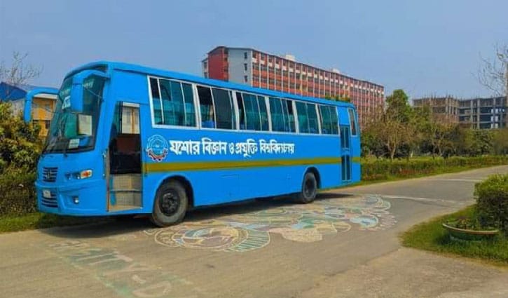 পরীক্ষার্থীদের যাতায়াতে যবিপ্রবির বাস সার্ভিস