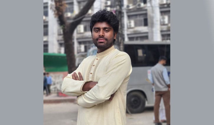 ঈদযাত্রায় জবিতে বাস সার্ভিস: ছাত্রশক্তির সদস্যের রুট বদল ঘিরে বিতর্ক