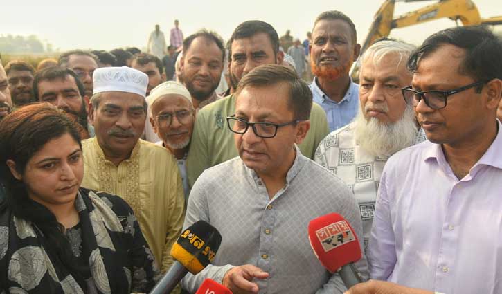 কৃষি উৎপাদন বাড়াতে সরকার বিশেষ গুরুত্ব দিচ্ছে: বাণিজ্যমন্ত্রী