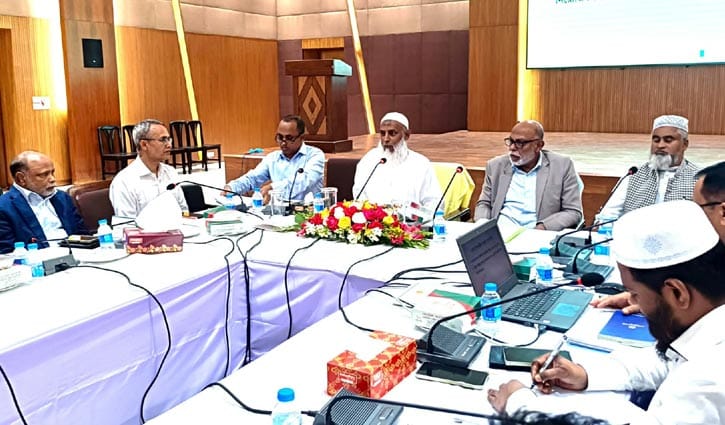 হজ ব্যবস্থাপনায় সরকারের ভাবমূর্তি জড়িত, গাফলতিতে ছাড় নয়: ধর্মমন্ত্রী