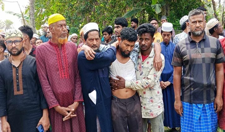 রামপালে সড়ক দুর্ঘটনা: নিহত খুলনার নববধূসহ ৩ জনকে দাফন 