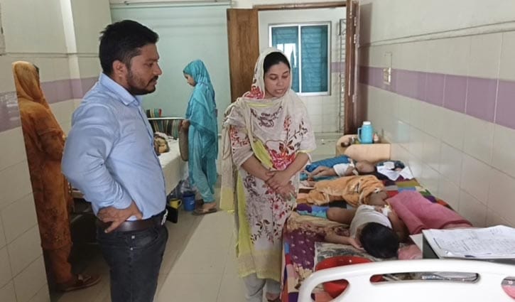 মমেক হাসপাতালে হাম উপসর্গে শিশুর মৃত্যু, নতুন ভর্তি ২৮