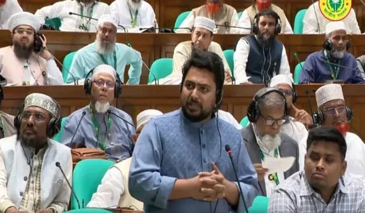 সংসদে জুলাই সনদ বাস্তবায়নে জোরালো অবস্থান নাহিদ ইসলামের